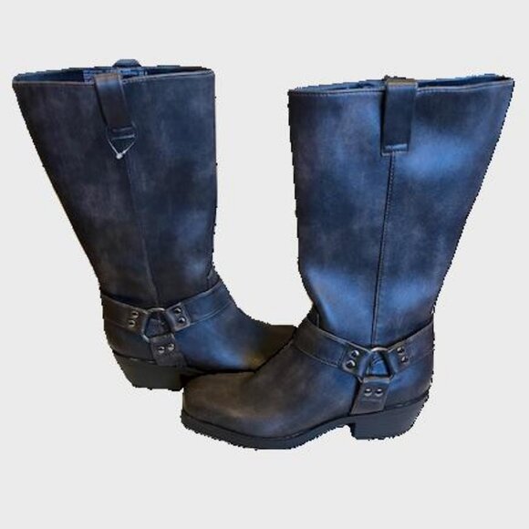 Faux Leather Moto Harness Boot NWOT still attached never worn - Picture 3 of 9